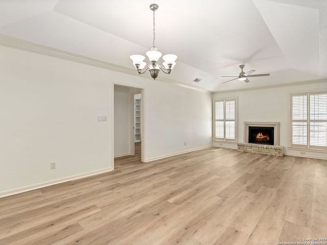 2611 Eisenhauer Rd Apt 504, San Antonio, TX 78209