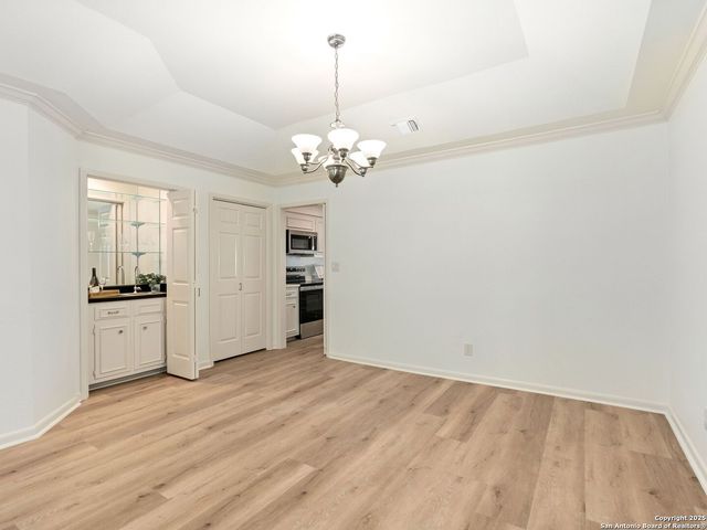 2611 Eisenhauer Rd Apt 504, San Antonio, TX 78209