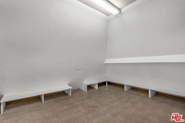 10810 Rochester Avenue, Los Angeles, CA 90024