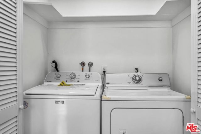 10810 Rochester Avenue, Los Angeles, CA 90024