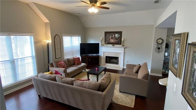 340 Fountainmist Trail, Lawrenceville, GA 30043