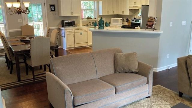 340 Fountainmist Trail, Lawrenceville, GA 30043