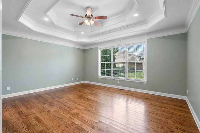 8027 Fenwick Ln, Spring Hill, TN 37174