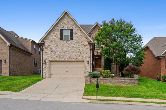 8027 Fenwick Ln, Spring Hill, TN 37174