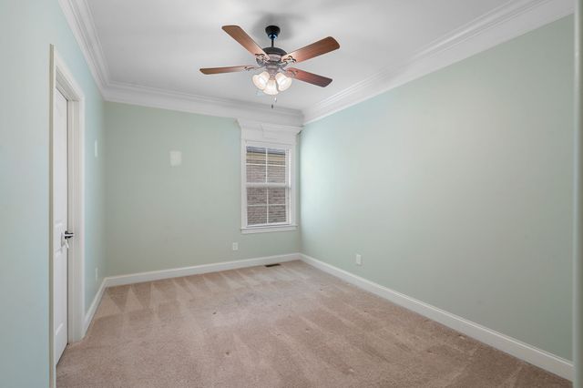 8027 Fenwick Ln, Spring Hill, TN 37174