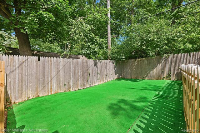 360 Centerlawn Street, East Lansing, MI 48823