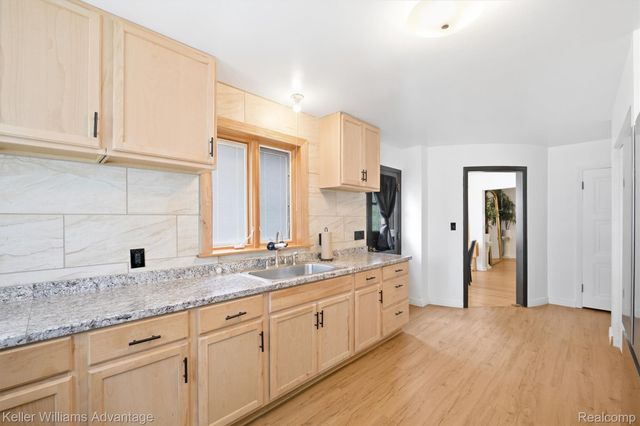 360 Centerlawn Street, East Lansing, MI 48823