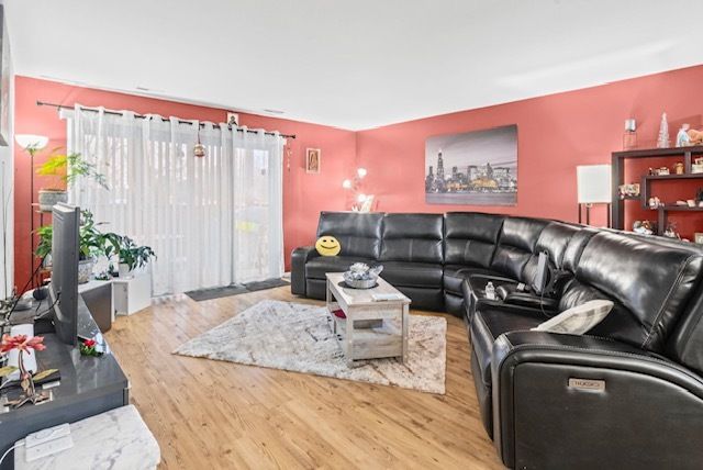 4704 Euclid Avenue 1B, Rolling Meadows, IL 60008