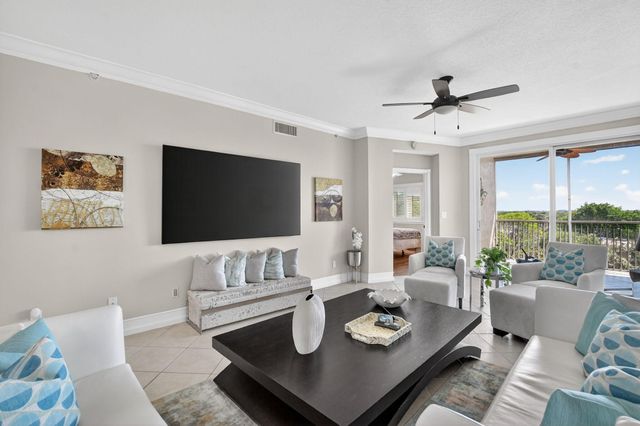 22703 Camino Del Mar 64, Boca Raton, FL 33433