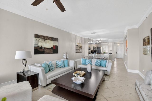 22703 Camino Del Mar 64, Boca Raton, FL 33433