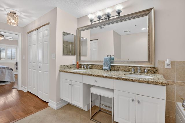 22703 Camino Del Mar 64, Boca Raton, FL 33433