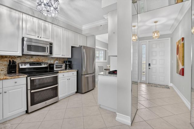 22703 Camino Del Mar 64, Boca Raton, FL 33433