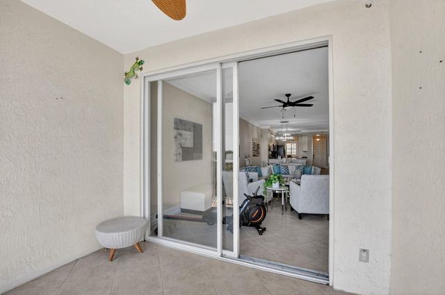 22703 Camino Del Mar 64, Boca Raton, FL 33433