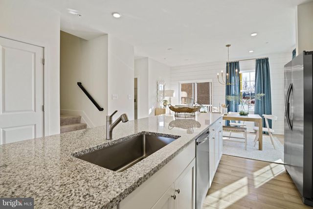 23600 CROSSWINDS WAY, California, MD 20619