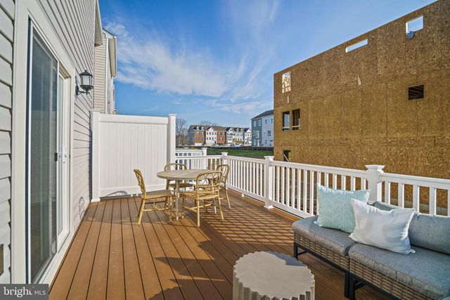 23600 CROSSWINDS WAY, California, MD 20619