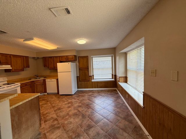 8814 Doliver Drive, Rowlett, TX 75088