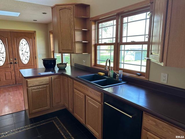 10525 Two Mile Road, Thomson, IL 61285