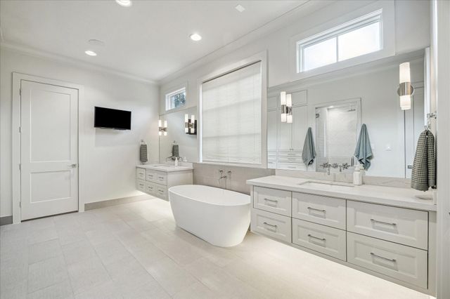 10106 Meadow Lake Lane, Houston, TX 77042