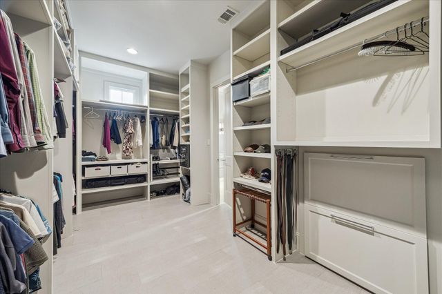 10106 Meadow Lake Lane, Houston, TX 77042