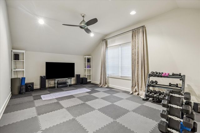 10106 Meadow Lake Lane, Houston, TX 77042