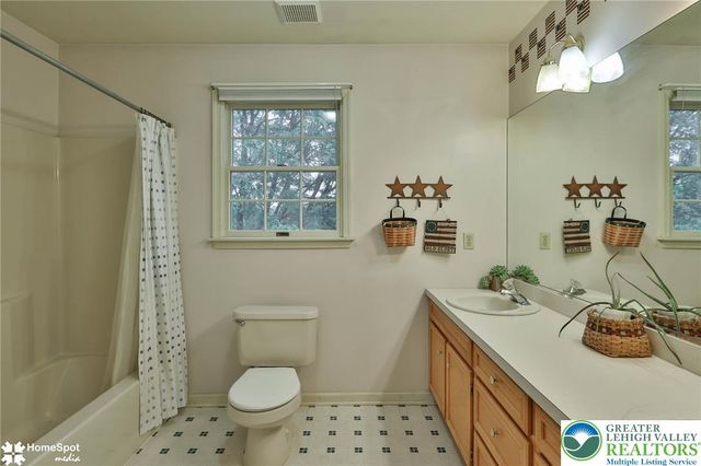 4070 Ross Road, Bethlehem Twp, PA 18020