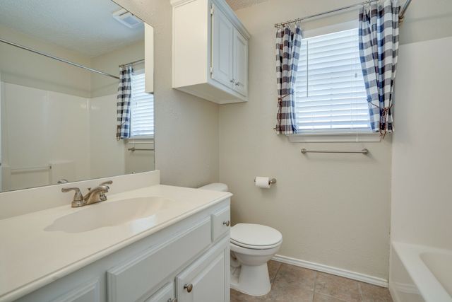 215 Linda Street, Aubrey, TX 76227