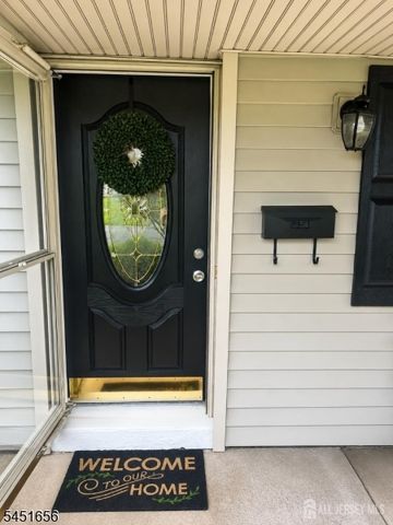 108 Greenlawn Ave, Middlesex Boro, NJ 08846