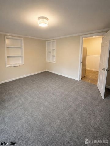 108 Greenlawn Ave, Middlesex Boro, NJ 08846