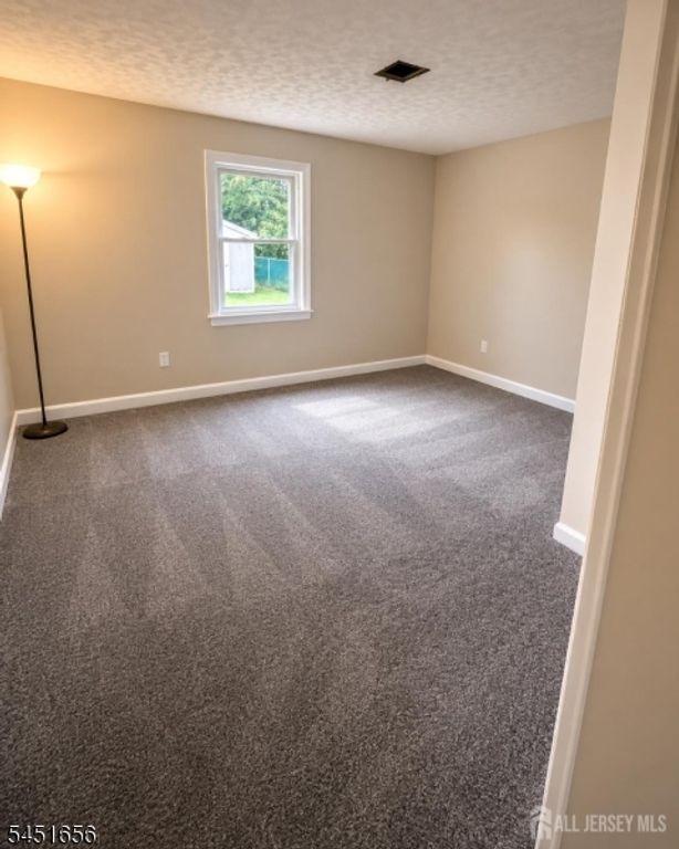 108 Greenlawn Ave, Middlesex Boro, NJ 08846 — photo 5