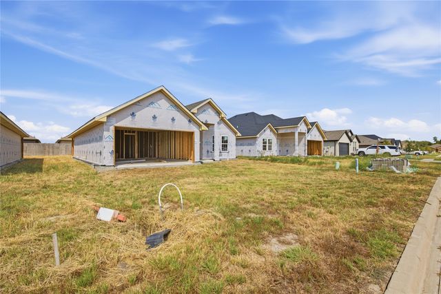 804 Moseley Lane, Greenville, TX 75402