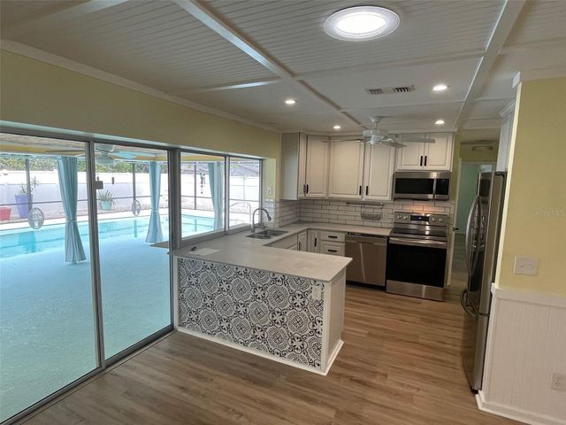 6108 11TH AVENUE W, Bradenton, FL 34209