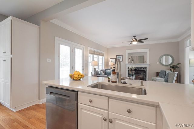 6613 St Cecelia Dr, Midlothian, VA 23112