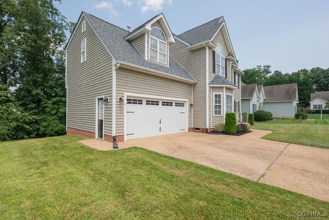 6613 St Cecelia Dr, Midlothian, VA 23112