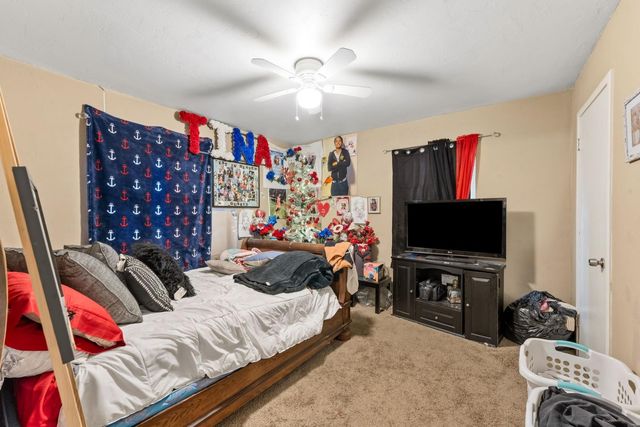 2454 Empress St, Sacramento, CA 95815