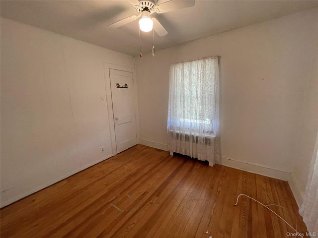 185 Seward Street, West Babylon, NY 11704