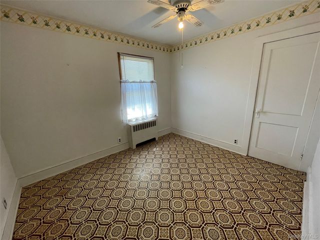 185 Seward Street, West Babylon, NY 11704