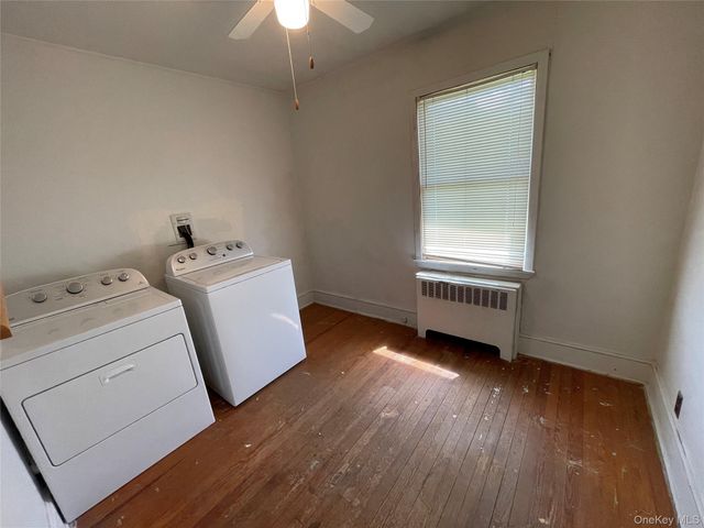 185 Seward Street, West Babylon, NY 11704