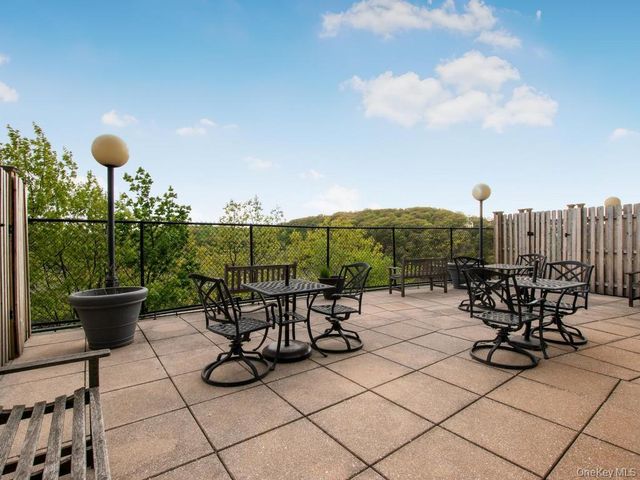 2400 Johnson Avenue 10F, Bronx, NY 10463