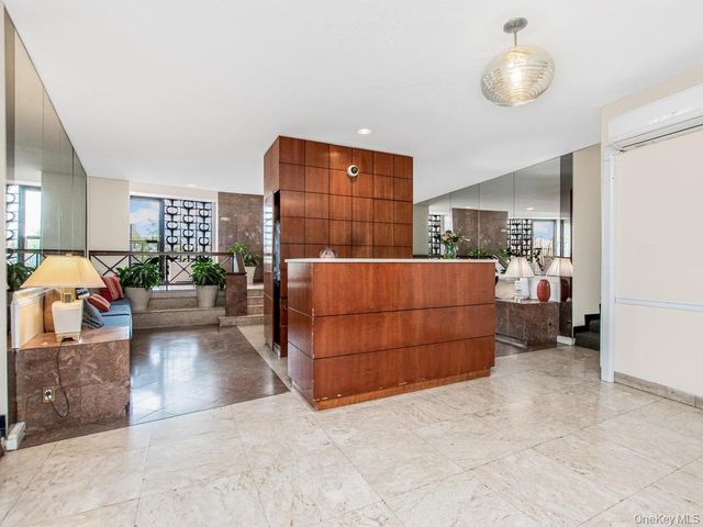 2400 Johnson Avenue 10F, Bronx, NY 10463