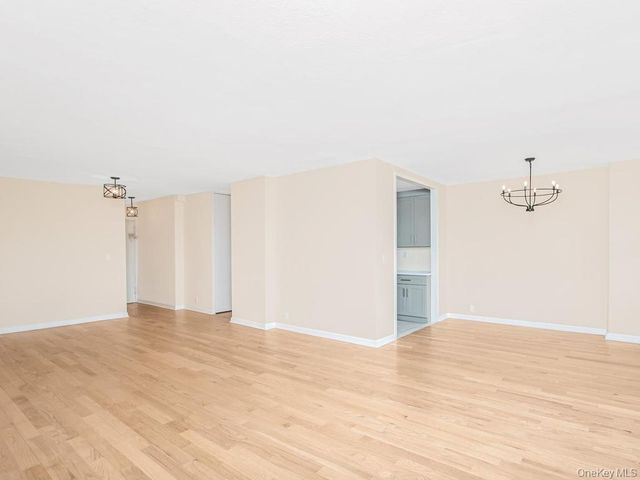 2400 Johnson Avenue 10F, Bronx, NY 10463