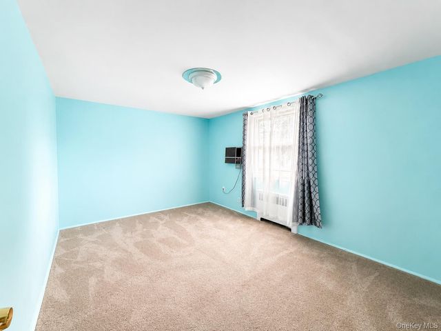 60-34 Little Neck Parkway 2, Little Neck, NY 11362