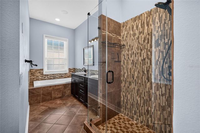 2908 HANSEN MANOR LANE, Tampa, FL 33611