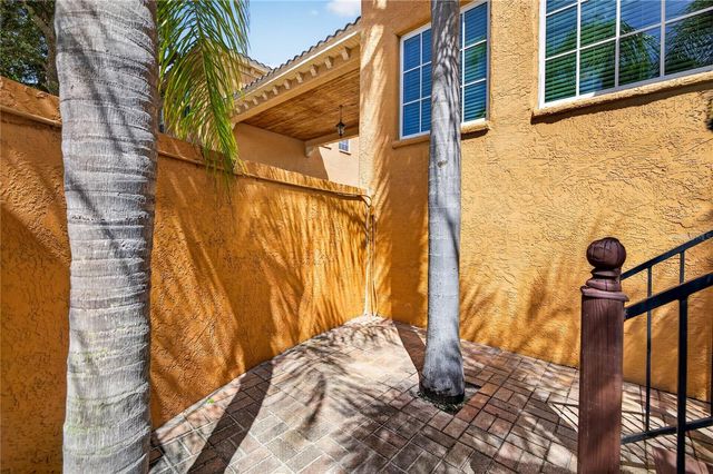 2908 HANSEN MANOR LANE, Tampa, FL 33611