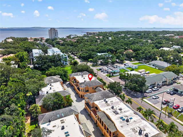 2908 HANSEN MANOR LANE, Tampa, FL 33611