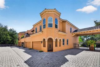 2908 HANSEN MANOR LANE, Tampa, FL 33611