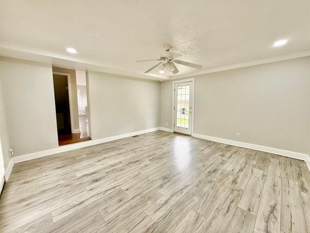 305 Danhurst Road, Columbus, OH 43228
