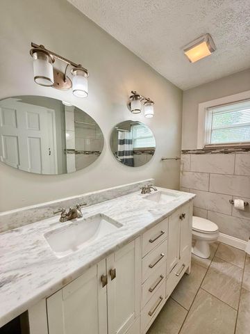 305 Danhurst Road, Columbus, OH 43228