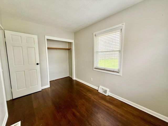 305 Danhurst Road, Columbus, OH 43228