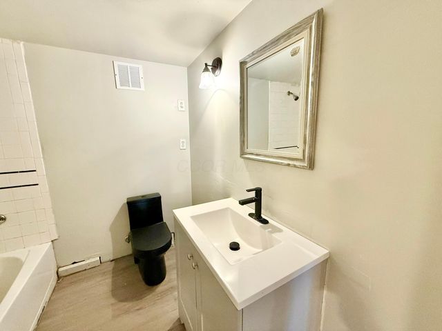 305 Danhurst Road, Columbus, OH 43228