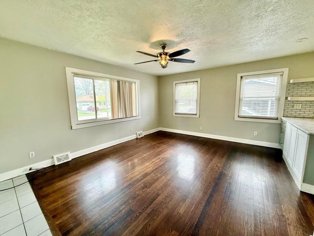 305 Danhurst Road, Columbus, OH 43228